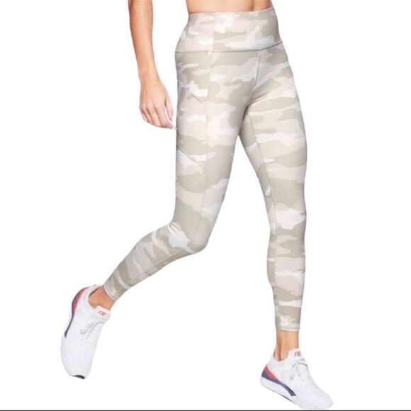 Athleta Camo Contender 7/8 Tight Leggings Pockets M - Picture 1 of 9